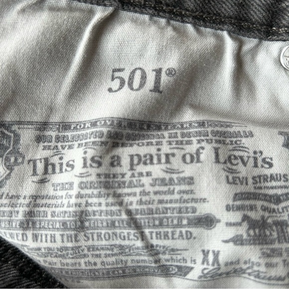 Levi’s 501’s - Cropped - Raw Hem - Faded Black - Size 26 - Picture 6 of 8